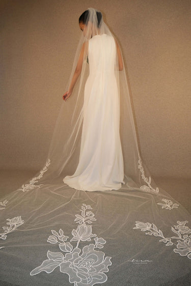 Blooming Embroidery Veil - Style #HV-004