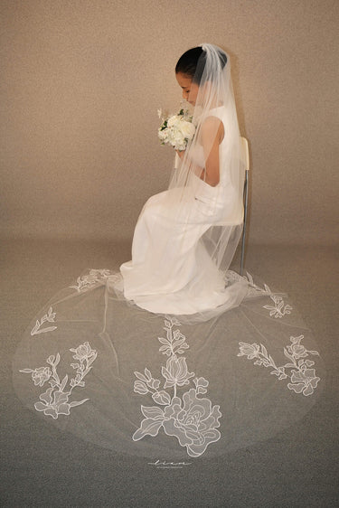 Blooming Embroidery Veil - Style #HV-004